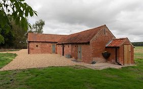 Beautiful Barn Conversion Surrounded By Woodland Near Newark Show-Ground
